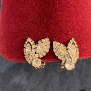 Vintage Clear Rhinestone Clip On Earrings